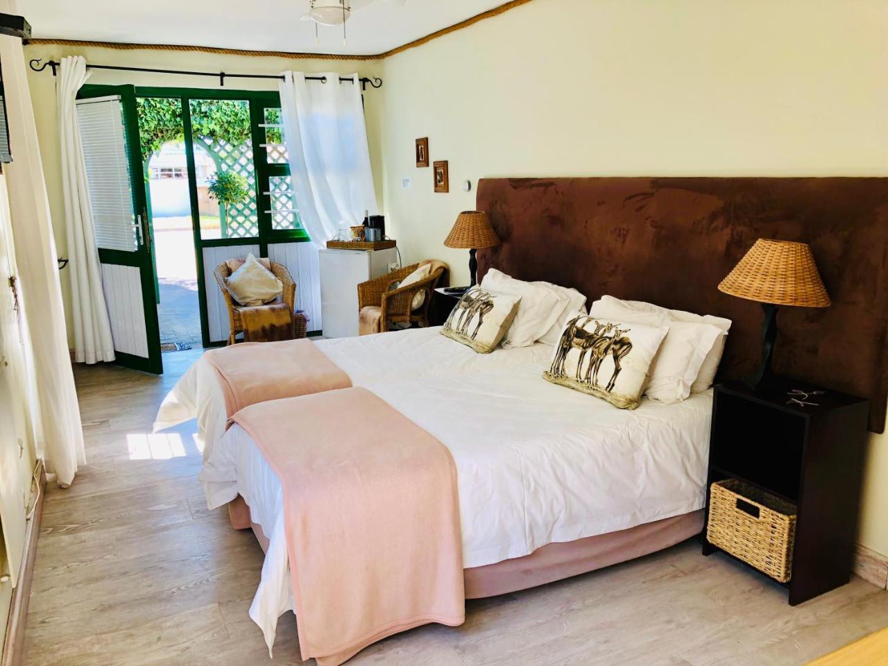 Sandra'S Guest House Langebaan Eksteriør billede